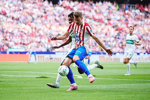 التعثر مستمر.. أتلتيكو مدريد يسقط بفخ التعادل أمام إلتشي في الدوري الإسباني